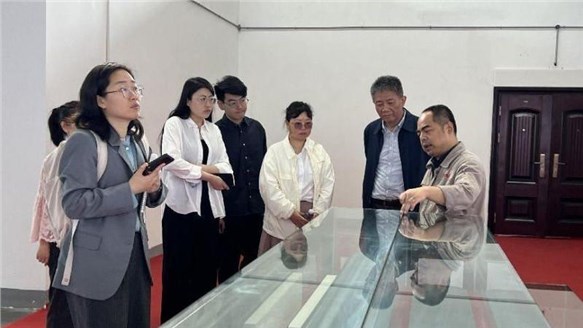 中國電子信息產(chǎn)業(yè)發(fā)展研究院、株洲高新區(qū)領(lǐng)導(dǎo)蒞臨火炬安泰調(diào)研